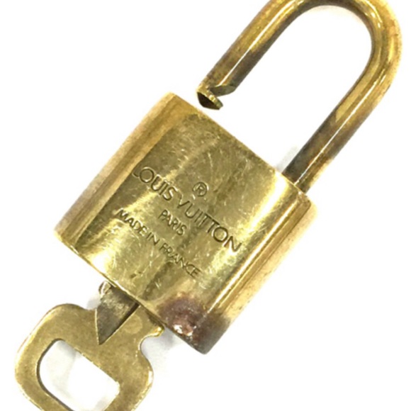 Authentic LOUIS VUITTON LV 5 SET PADLOCK CADENA KEY - Picture 5 of 6